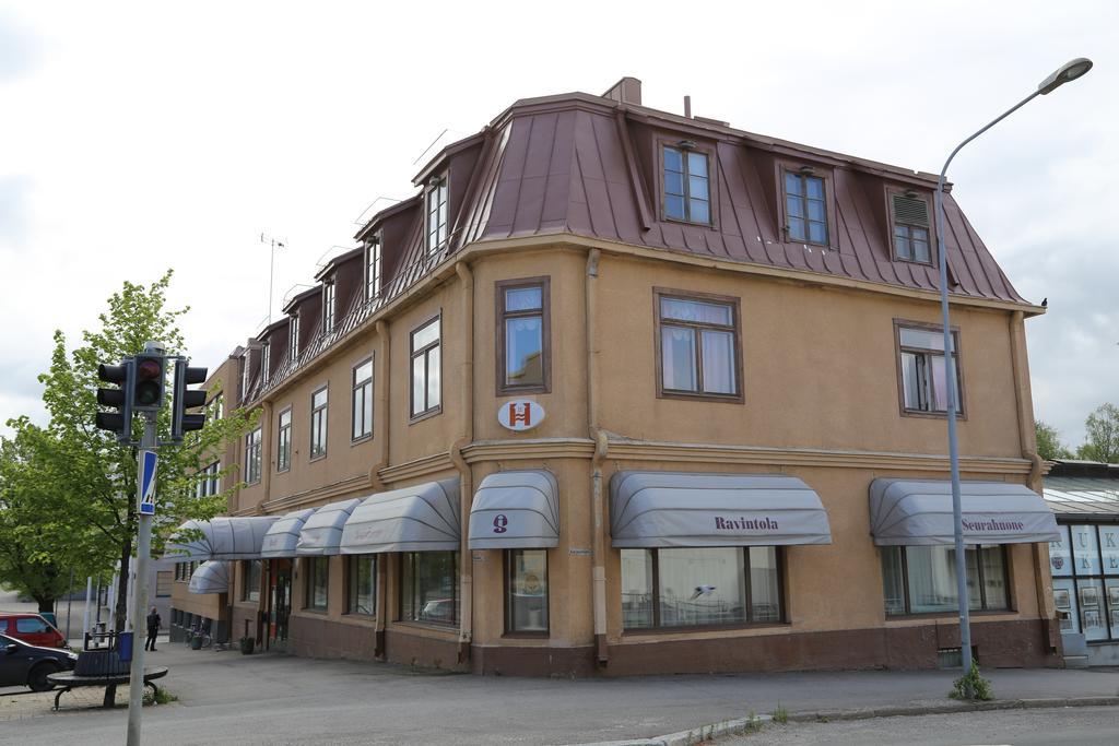 Hotelli Iisalmen Seurahuone Исалми Екстериор снимка