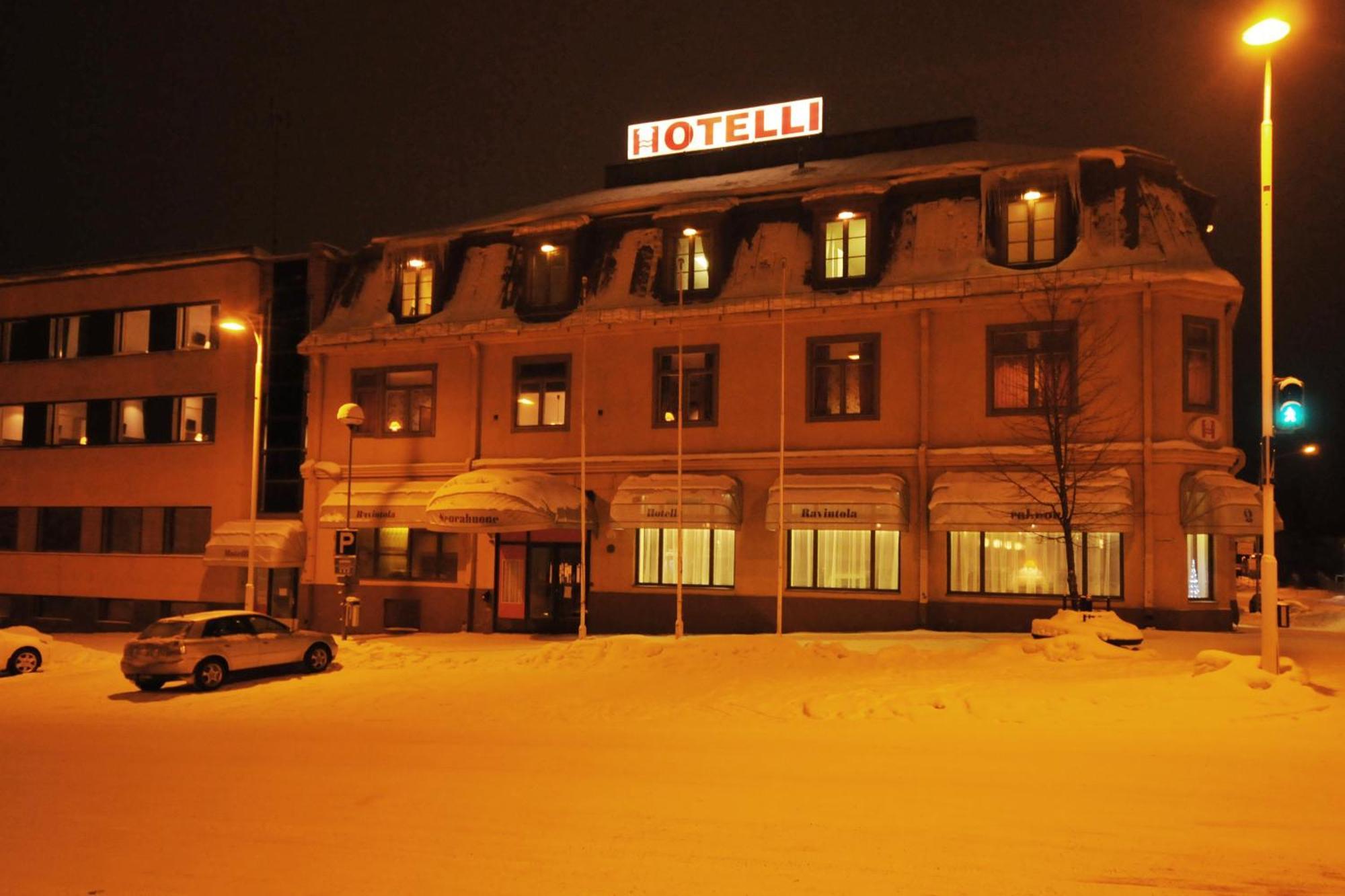 Hotelli Iisalmen Seurahuone Исалми Екстериор снимка